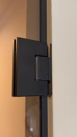 porta vetro maniglia nera 4